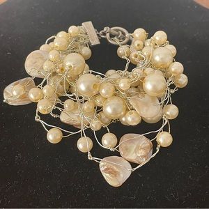MULTISTRAND AND MULTI VARIETY PEARL STATEMENT BRACELET NWOT